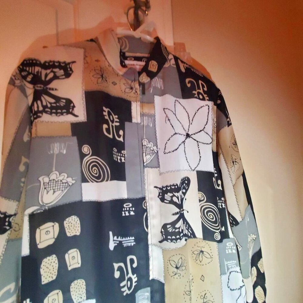 Beautiful Butterfly/Floral Print Jacket and Pant Set